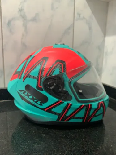 Capacete da Axxis tamanho 55/56