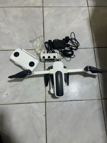 Drone branco