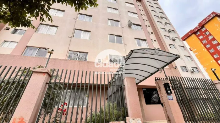 Apartamento à venda no Centro com 2 quartos, armários, 1 vaga e 53,36 m² de área privativa