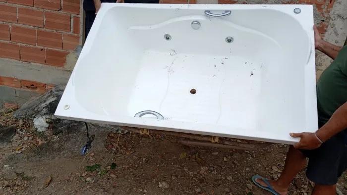 Banheira de Hidromassagem Dupla 1,67 x 1,12 Completa com Bomba