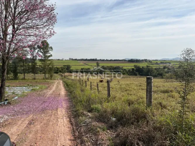 Terreno de área comercial no Campestre em Piracicaba