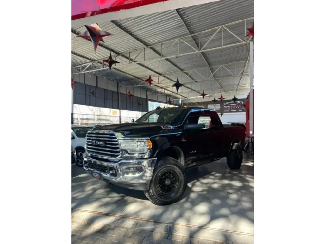 Ram 3500 Limited Longhorn 6.7 TB CD Diesel 2023