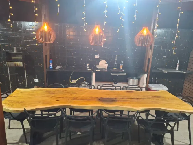 Mesa madeira com metalon rústica 