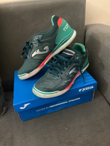 Chuteira de futsal joma top flex rebound 