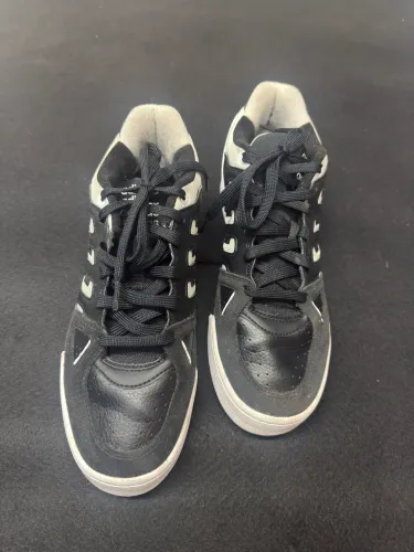Tênis Adidas original 40/41
