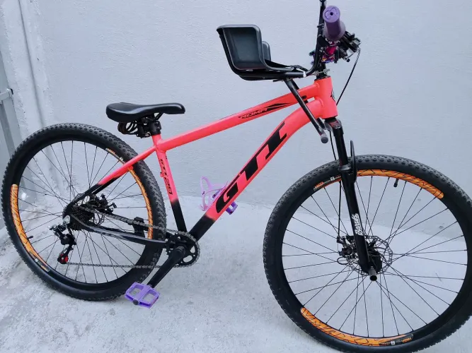 Vende-se bicicleta aro 29 completa