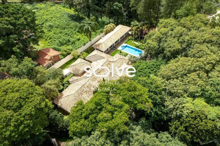 Casa em Condomínio à venda em Campinas - Condomínio Chácara Gramado, 4 quartos 615 m² por 
