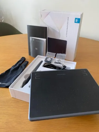 Mesa Digitalizadora HUION HS64 - Completa + Pontas Extras, Pouco Uso