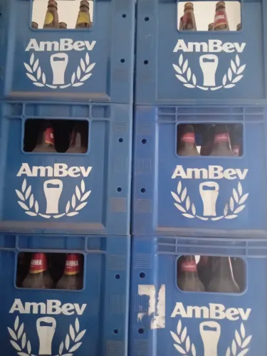 Caixa de litrão Ambev 