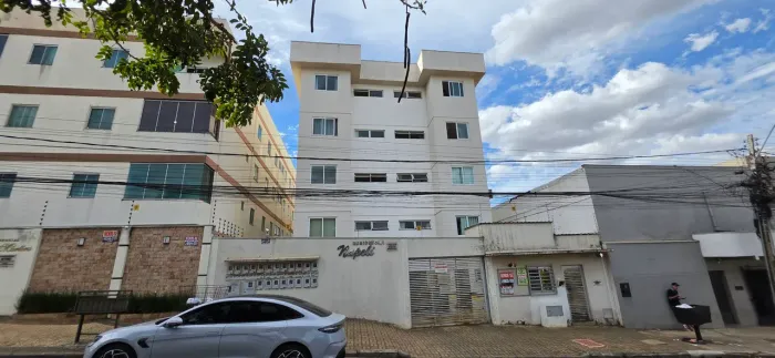 Excelente apartamento próximo a uni evangelica com elevador
