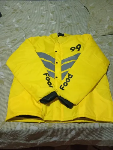 Jaqueta da 99 nova sem uso. Tamanho GG