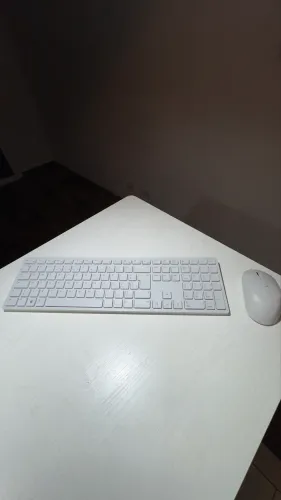 Kit Teclado e Mouse Dell Pro Wireless KM5221W Branco