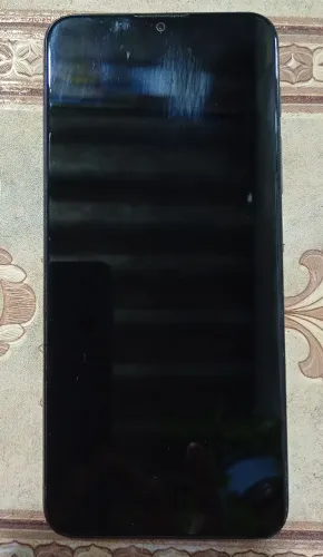 Moto e20, ideal para usar as peças de reposição