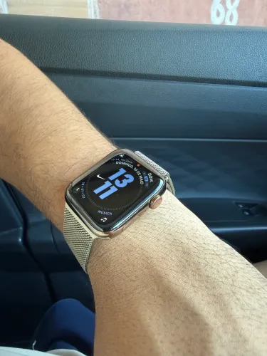 Apple Watch S4 44MM DOURADO 