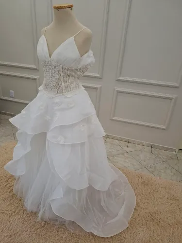Vestido de noiva em tule 