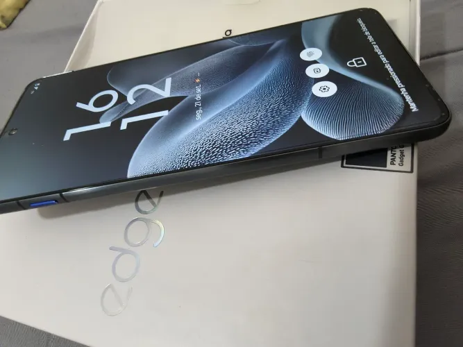 Moto Edge 70