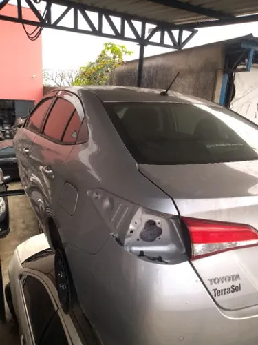 Sucata Toyota Yaris SD XL 2019 para retirada de peças