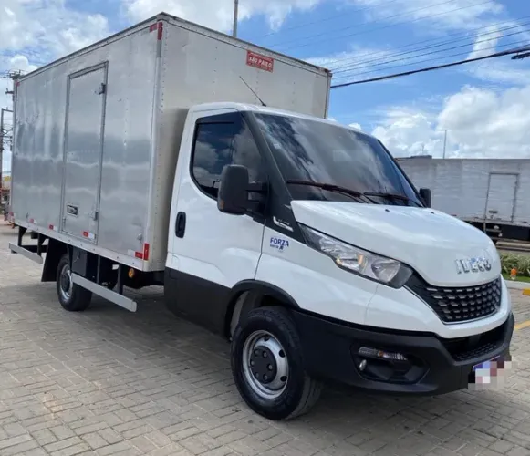 Iveco 35-150 Baú  