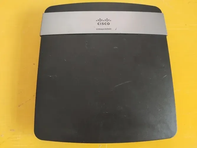 Roteador CISCO LINKSYS E 2500