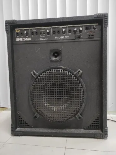 Caixa amplificada Wattsom Pop Line 160 fabricada pela Ciclotron