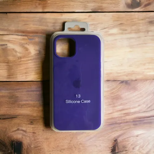 Capinha de Silicone iPhone 13