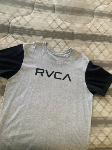 Camiseta RVCA GG Cinza