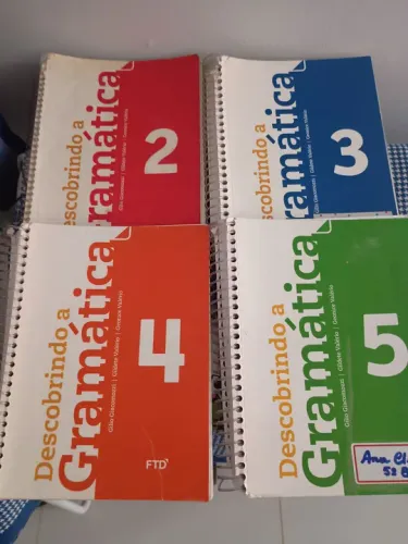 Gramática 2° e 3°. Usadas, em bom estado.