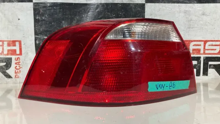 Lanterna voyage G6 Esquerda 