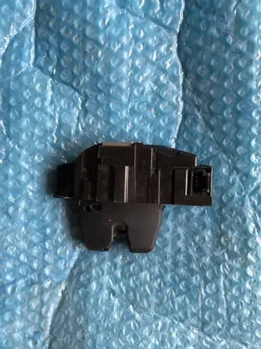 Fechadura Porta Malas 207 208 C3 C4