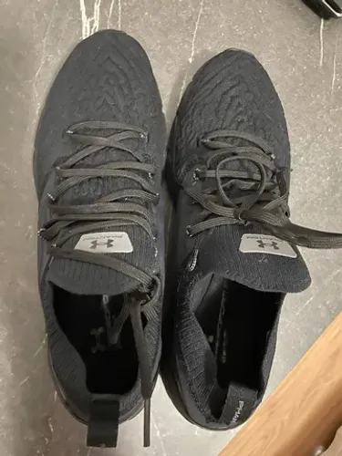 Tênis Under Armour HOVR Phantom 2