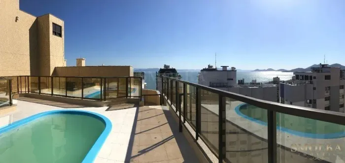 Cobertura maravilhosa com vista para Beira Mar de Florianópolis