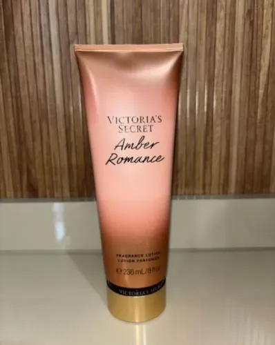 Hidratante Corporal Amber Romance Victorias Secret - 236ml