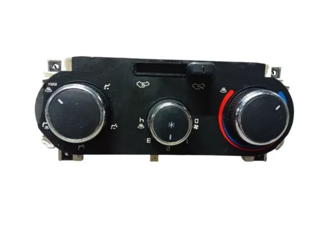 Comando Ar condicionado Fiat Strada 2011/2016