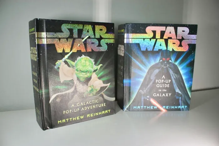 2 livros Star Wars | interativo pop-up | colecionáveis | 2007 e 2012 | Campinas/SP