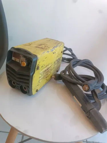 Máquina Solda Inversora Tork 180A 220v