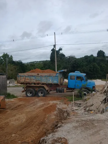 Vende-se caminhao 1519 ano 1980