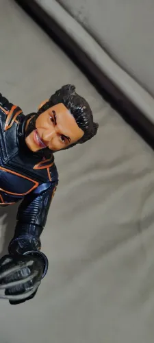 Boneco Wolverine articulado 2003