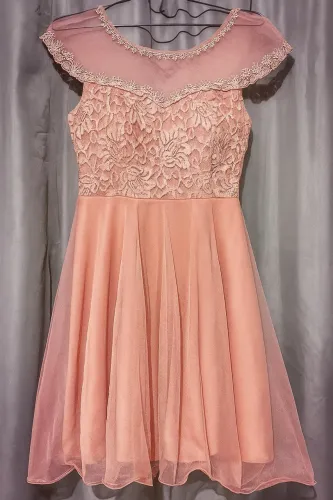 Vestido Rose  com Renda e tule 