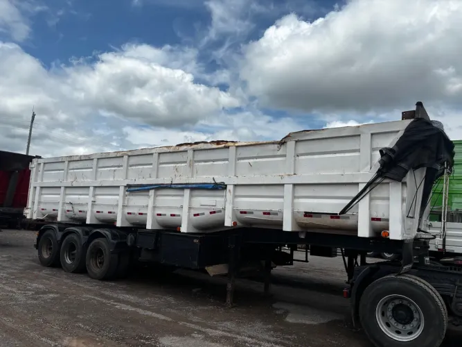 Carreta caçamba 3 eixos librelato 2008 10,5 metros