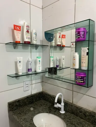 Espelho de Parede para Banheiro com Prateleiras