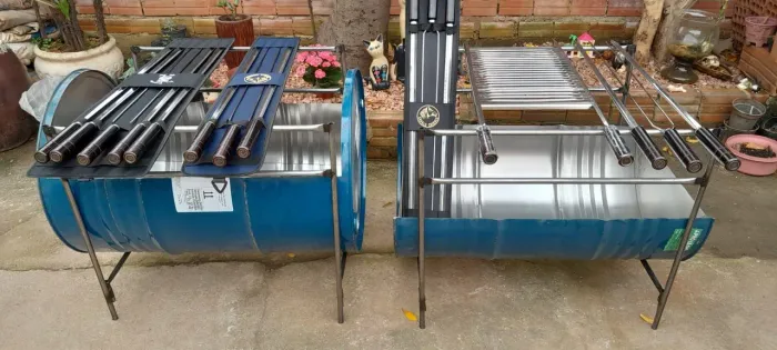 Churrasqueira, espetos e grelhas