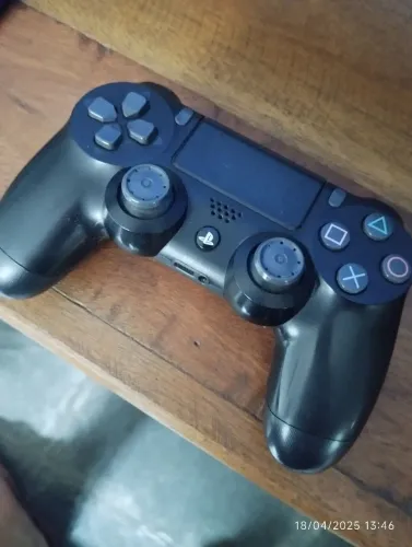 Controle PS4 DualShock 4 Preto