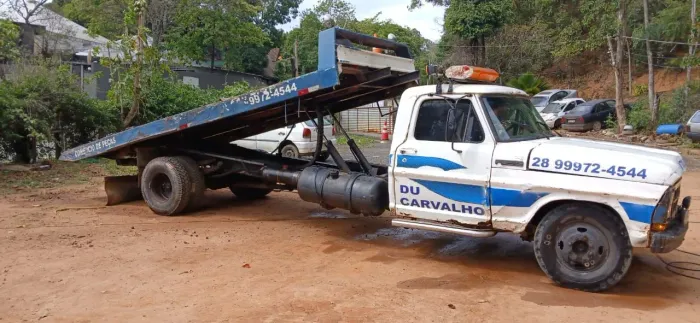 Caminhão Guincho F4000