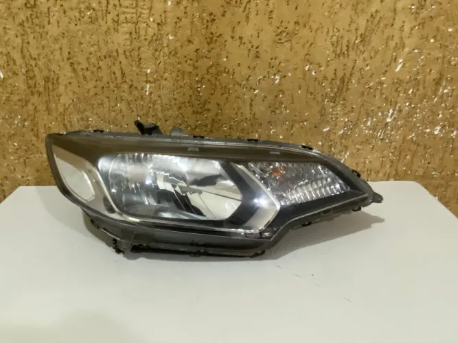 Farol direito Fit 2015/2016/2017/2018/2019/2020/2021