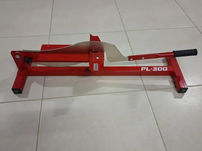 Cortador para Piso Laminado PL - 300 mm