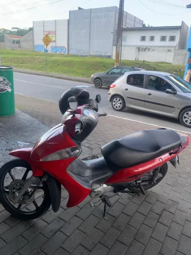Honda Biz 125 2015 em excelente estado