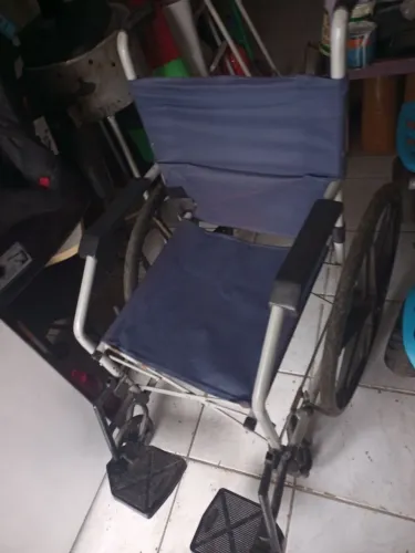 Cadeira hospitala.