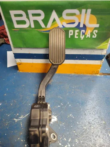 *1 pedal do acelerador Toyota Corolla 15 a 19