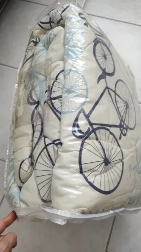 Edredom com estampa de bicicleta - Novo!