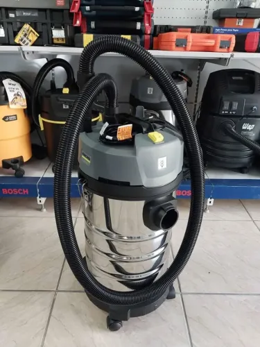 Aspirador de pó e água 30L 1600w inox NT3000 Karcher (Loja/Novo)